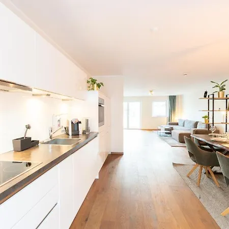 -Zentrale Wohnung-Balkon-Desingerkueche- Bielefeld Exterior foto