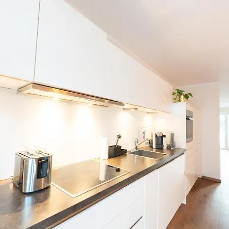 -Zentrale Wohnung-Balkon-Desingerkueche- Bielefeld Exterior foto